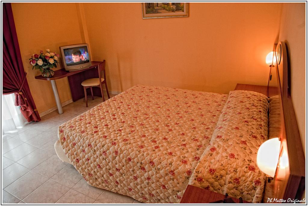 Demy Hotel Aulla Oda fotoğraf